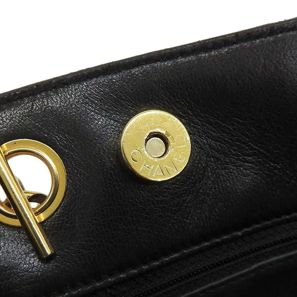 CHANEL Black Lambskin Leather Shoulder Bag